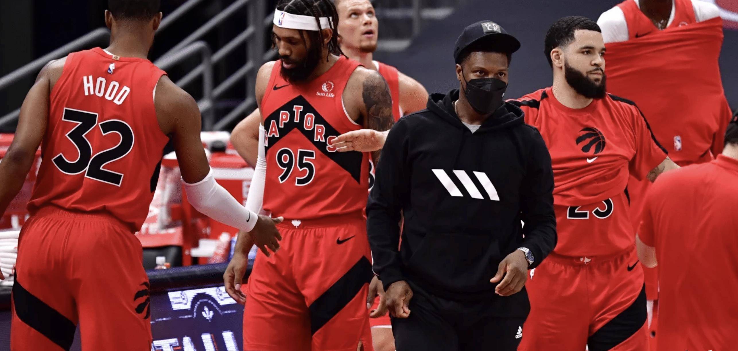 关于欧超杯今夜走向成谜；迈阿密热火完成体检；质疑声仍在；球探报告显示潜力的信息